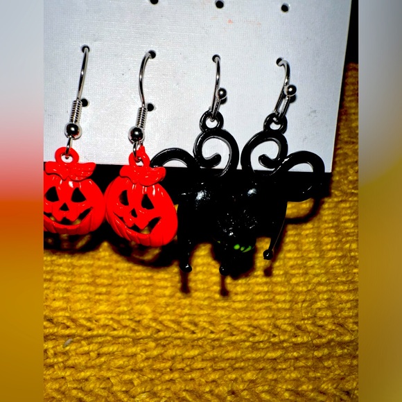 New 🎃 Halloween 2 Pairs Earrings Cat & Pumpkin plus Nail Decal Bundle Spooky - Picture 3 of 7